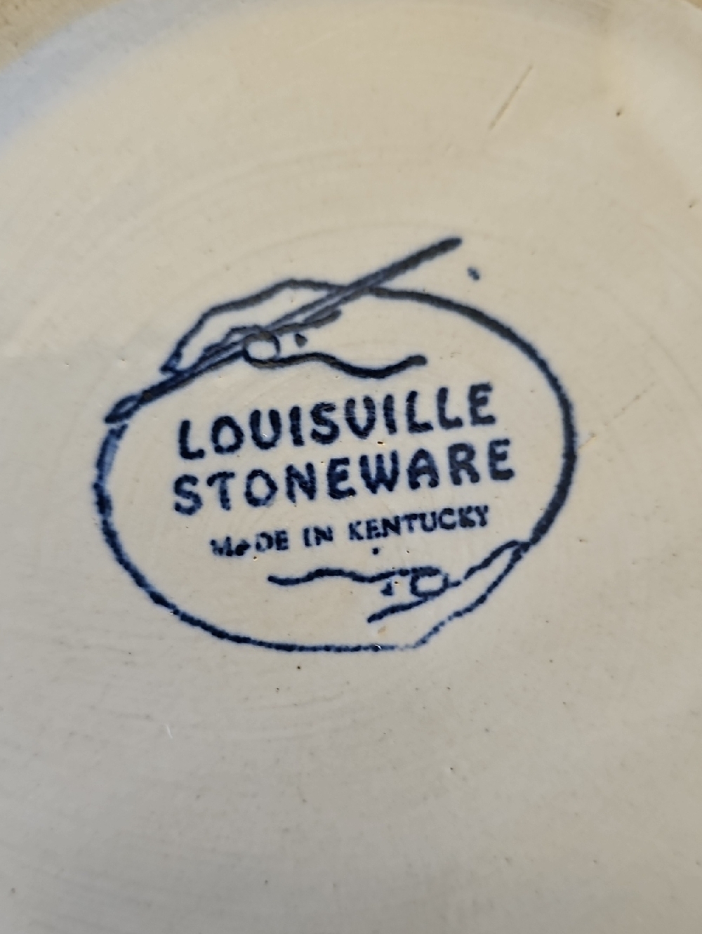 Louisville Stoneware Ashtray - Picture 3 of 4